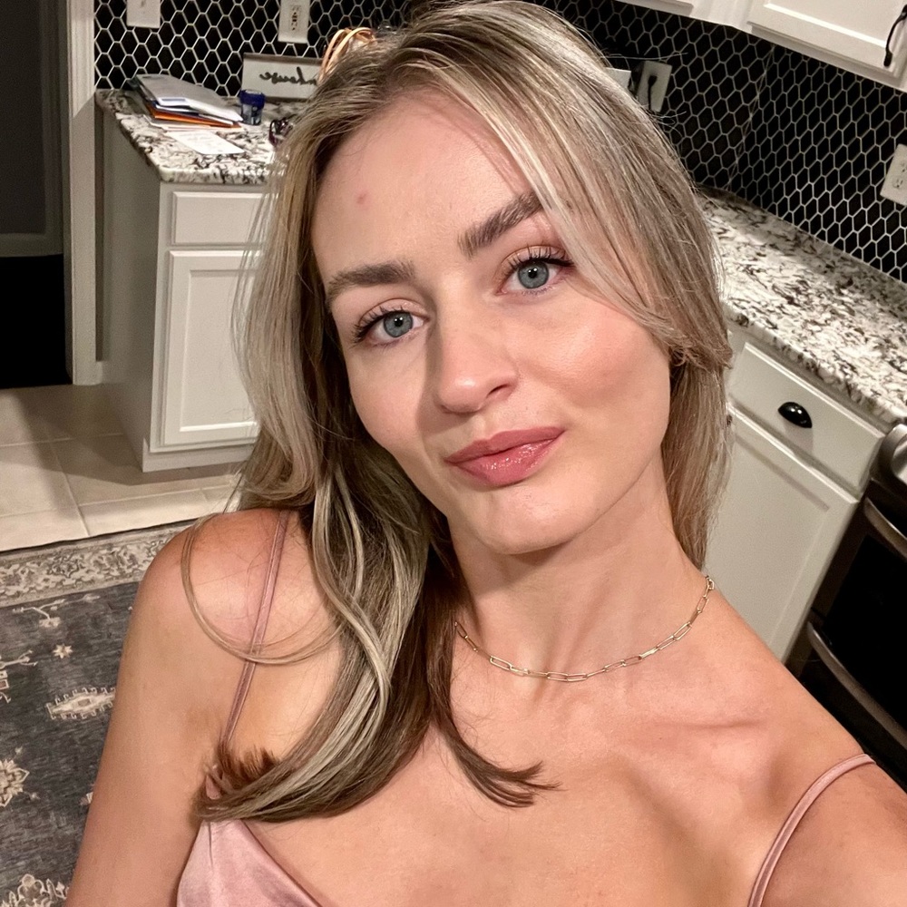 Meet your Posher, Lauren